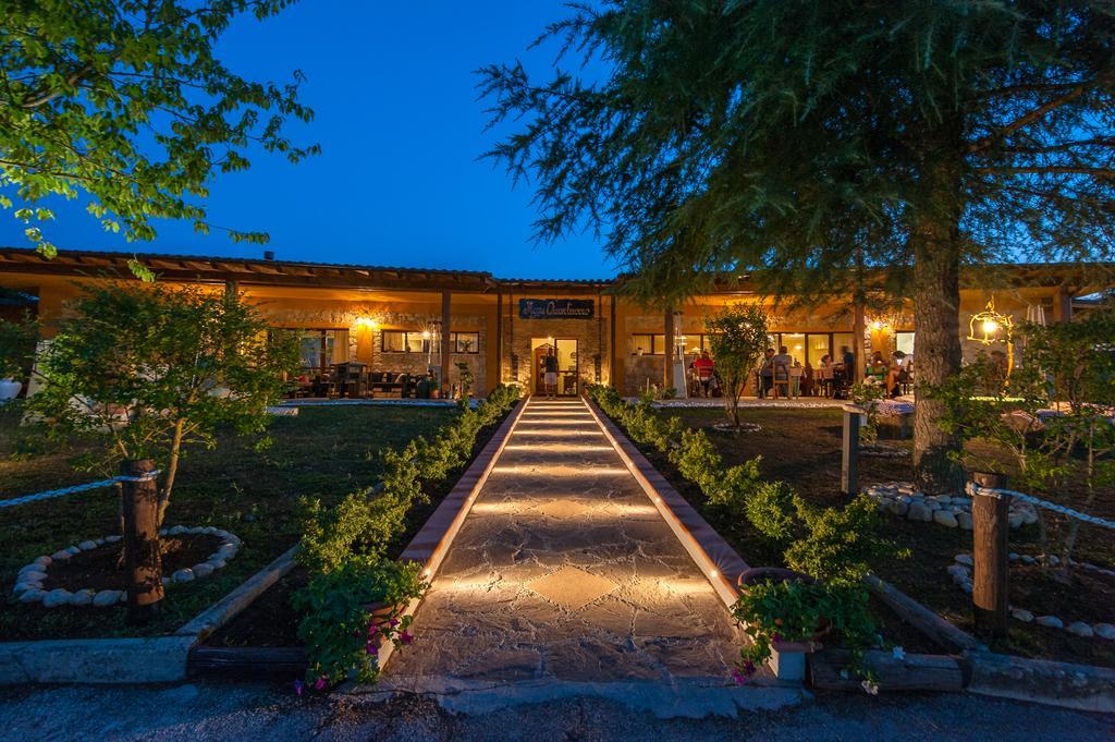 Agriturismo Quartuccio Oricola ภายนอก รูปภาพ